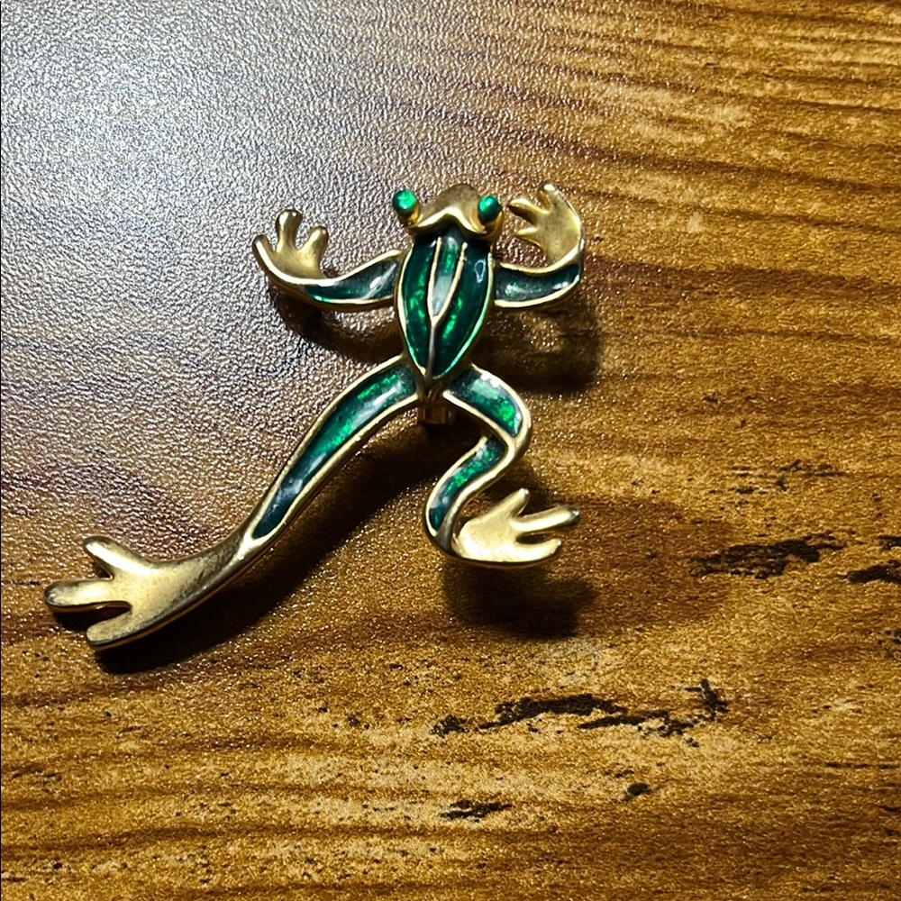 Gold and Green Frog Reptile Figurine